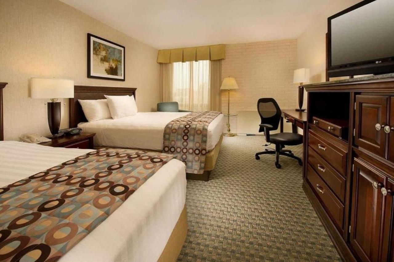 Hotel Lotus Kansas City Stadium Bagian luar foto