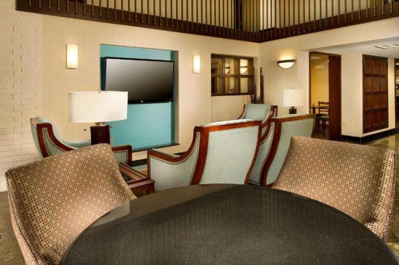 Hotel Lotus Kansas City Stadium Bagian luar foto