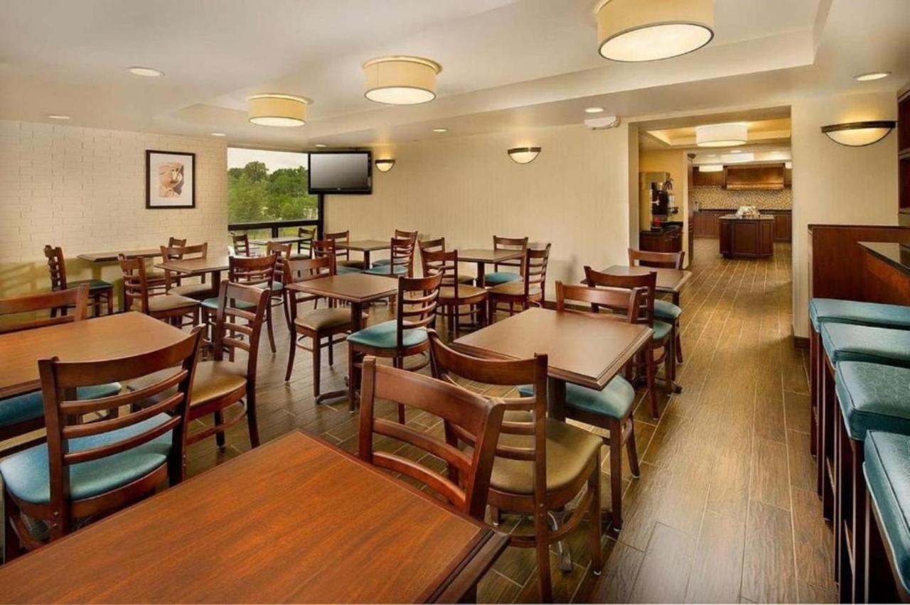 Hotel Lotus Kansas City Stadium Bagian luar foto