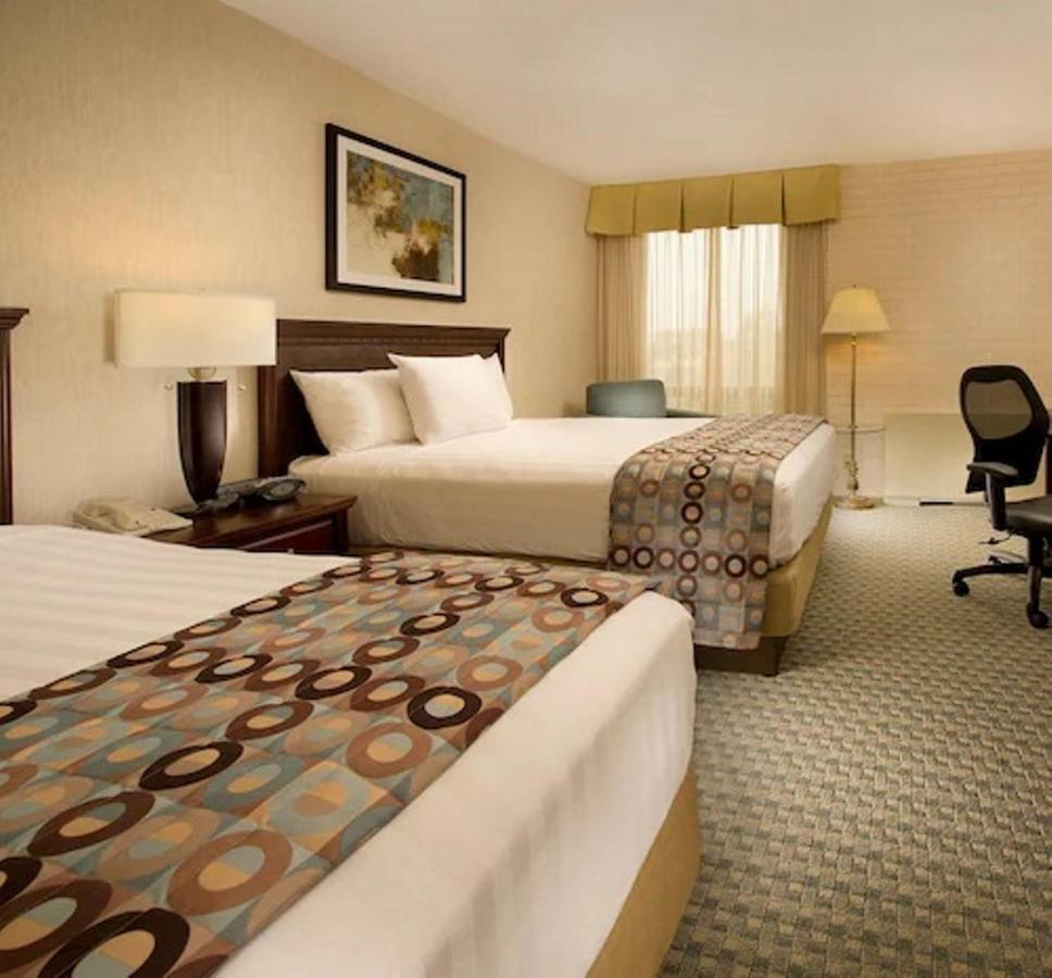 Hotel Lotus Kansas City Stadium Bagian luar foto