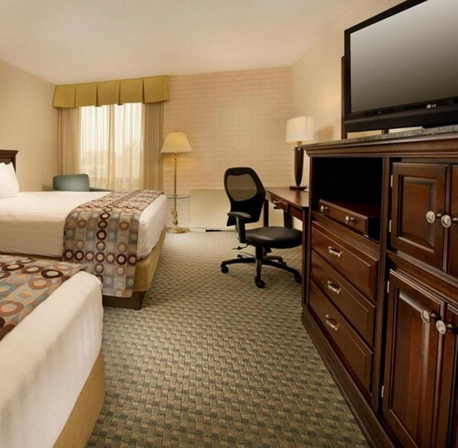 Hotel Lotus Kansas City Stadium Bagian luar foto